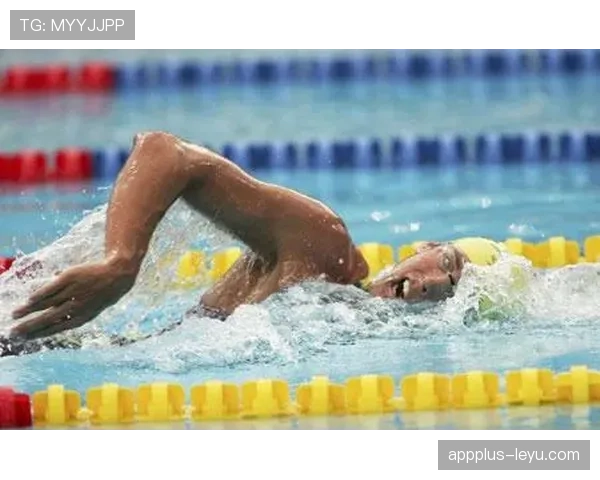 哈克特闪耀蒙特利尔:2005世锦赛泳坛传奇的巅峰时刻 哈克特闪耀蒙特利尔:2005世锦赛泳坛传奇的巅峰时刻