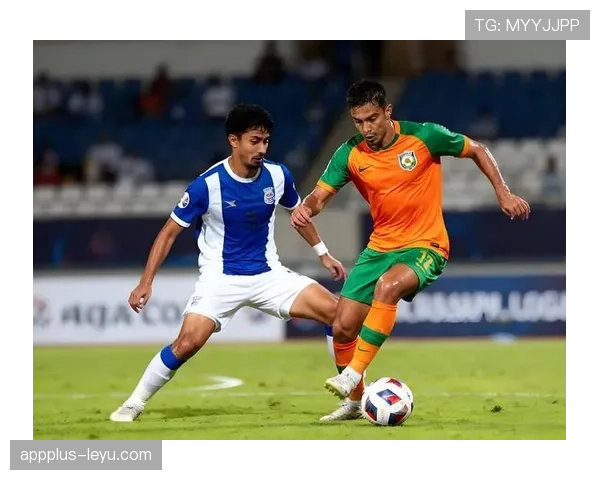 坦巴克蒂中卫风格崛起：防守稳固与进攻犀利的完美融合引热议