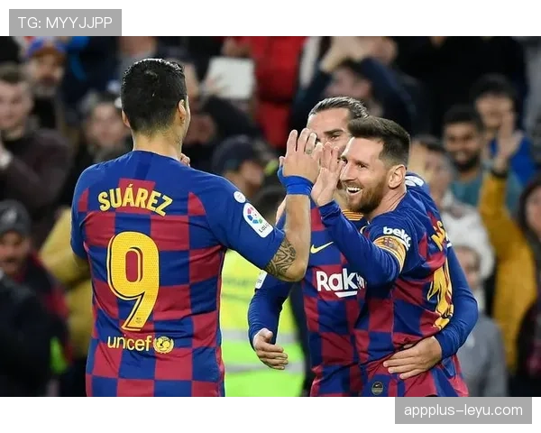 巴萨攻防兼备状态火热，强势崛起直指联赛榜首