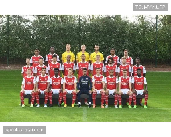 利兹联控球优势尽显,状态回暖全力争胜 利兹联控球优势尽显,状态回暖全力争胜