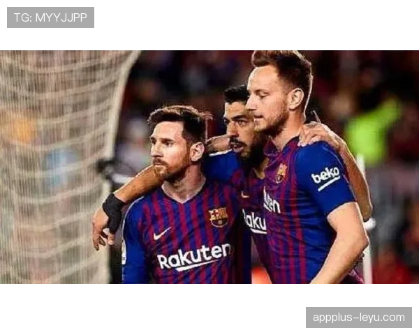 哈维·西蒙斯助攻亮眼，助球队斩获关键胜利