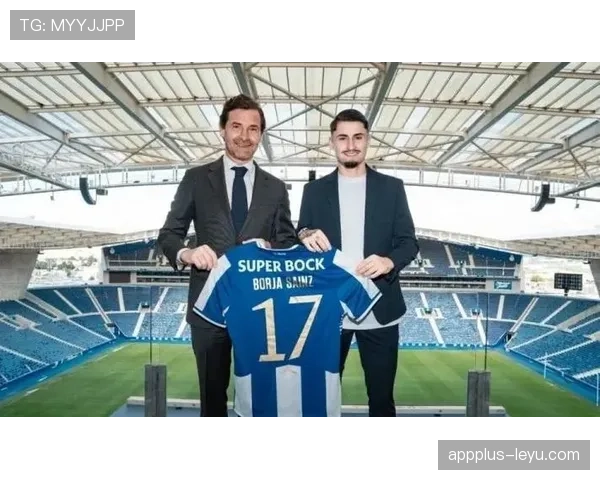 西甲迎来重磅加盟！明星球员转会引爆市场热议