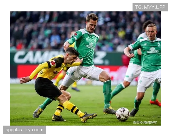 多特蒙德防守问题反复出现,近期表现波动对赛季走势形成制约 多特蒙德防守问题反复出现,近期表现波动对赛季走势形成制约